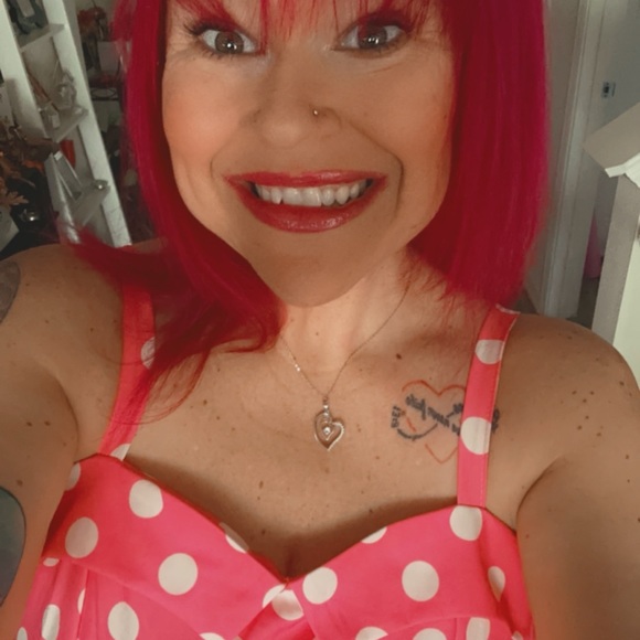 Meet your Posher, Lindsay - Picture 15 of 16